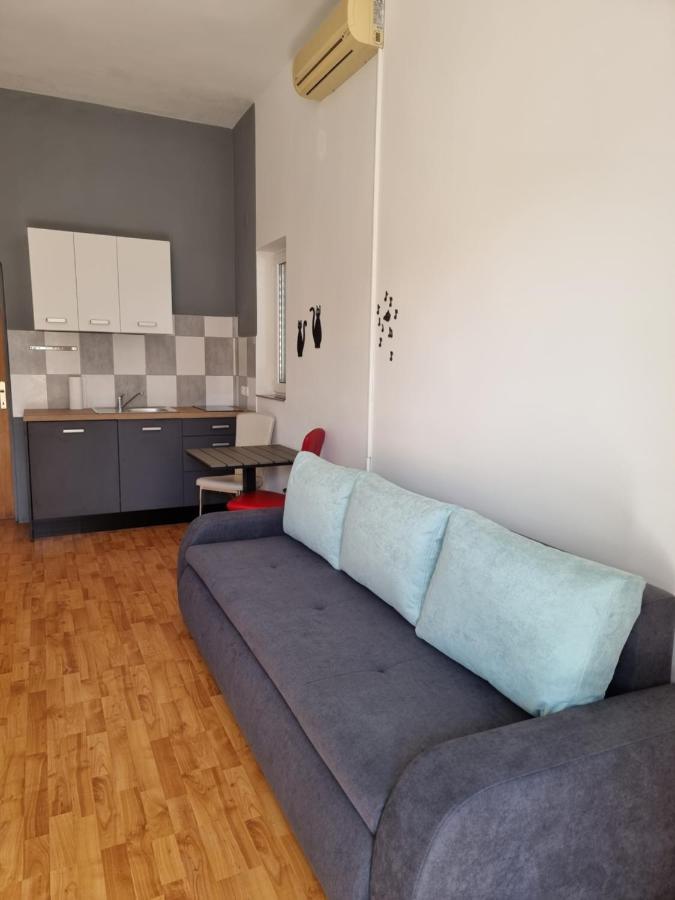 Ferienwohnung Frida Pula Exterior foto
